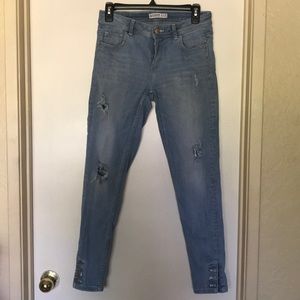 Zara damaged jeans 👖